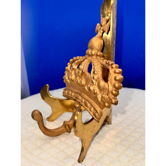 Golden Royalty Crown Hook - Picture 5 of 12